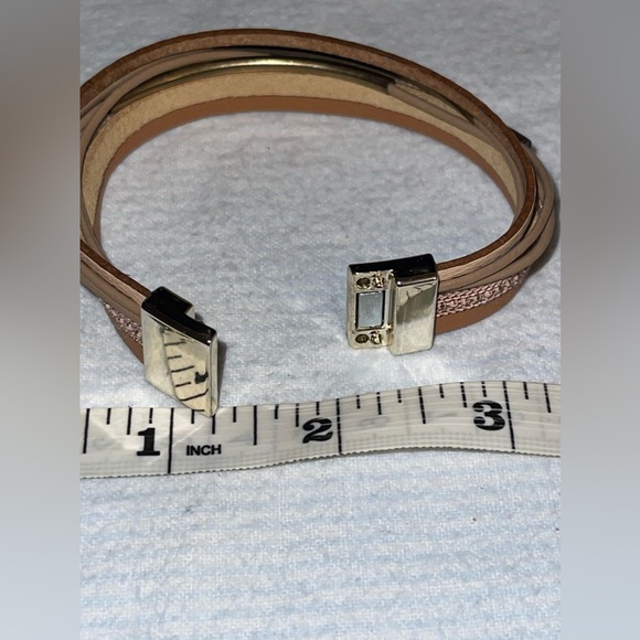 Kellie Leather Wrap Bracelet - Picture 4 of 4